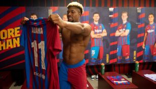 Adama Traoré en su presentación oficial con el Barcelona