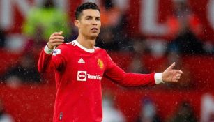 Cristiano Ronaldo jugando partido con Manchester United