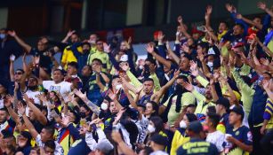 Afición del América apoyando al equipo durante Clásico Capitalino