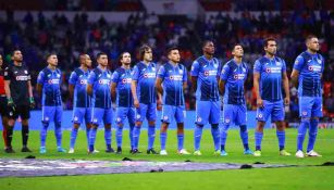 Jugadores de Cruz Azul homenajearon a Héctor Pulido