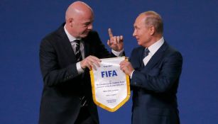 Gianni Infantino junto a Vladimir Putin durante el Mundial de Rusia 2018