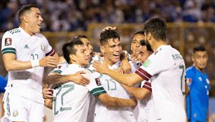 Selección Mexicana celebrando un gol