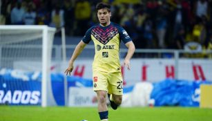 Jorge Meré durante un partido con América