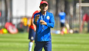 Ricardo Cadena, entrenador interino de Chivas