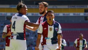 Jugadores del Atlante celebrando un gol a favor