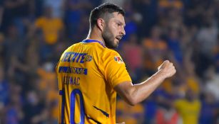 Gignac celebrando un gol con Tigres