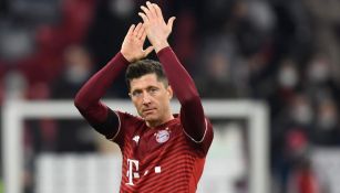 Robert Lewandowski jugando partido con el Bayern Munich