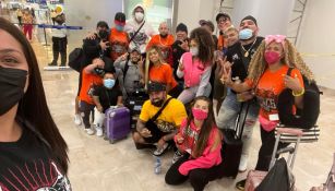 Luchadores en Aeropuerto de Villahermosa