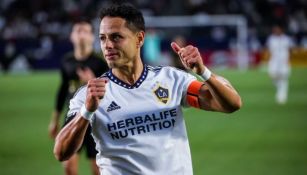 Javier Hernández en festejo con LA Galaxy