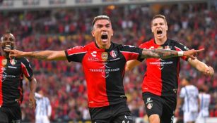 Luis Reyes comenzó la fiesta en el estadio Jalisco