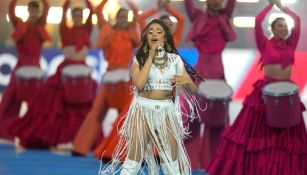 Camila Cabello durante su presentación en la Champions League