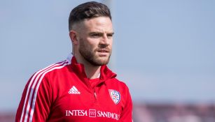 Nahitan Nández en un entrenamiento con Cagliari de Italia