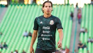 Lainez previo a un partido de México