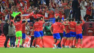 Costa Rica celebrando su pase a Qatar 2022