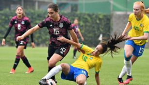 Silvana Flores en acción con la Selección Mexicana