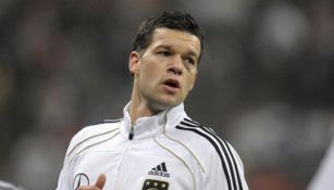 Michael Ballack jugando con Alemania