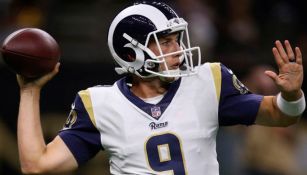 Luis Pérez en acción con los Rams