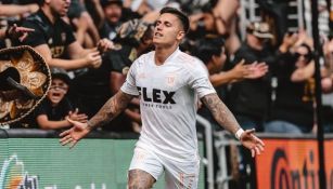 Brian Rodríguez festejando un gol