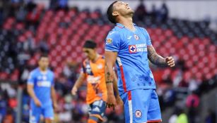 Juan Escobar en un partido de Cruz Azul