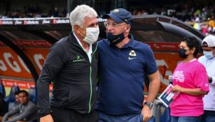 Andrés Lillini y Tuca Ferretti previo  un partido