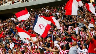 Afición de Chivas en el juego ante Rayados 