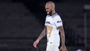 Dani Alves ha sido abucheado por los fans de Pumas