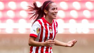 Caro Jaramillo celebrando un gol de Chivas