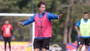 Guillermo Barros Schelotto durante un entrenamiento de Paraguay