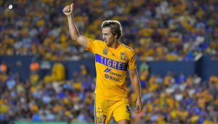 Sebastián Córdova jugando con Tigres