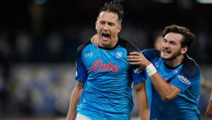 El polaco Zielinski en festejo con el Napoli