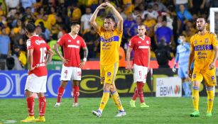 Tigres en festejo de gol