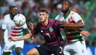 Santiago Giménez, delantero de la Selección Mexicana