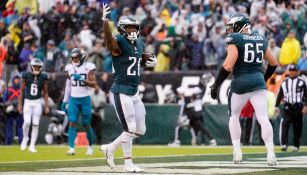 Eagles mantiene su invicto en la NFL