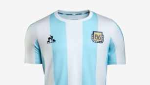 Playera en homenaje a Maradona