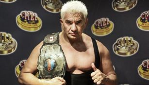 Shocker porta un un campeonato en el CMLL 