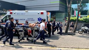 Un hombre muerto y uno detenido tras balacera en Plaza Metropoli