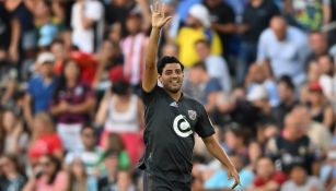 Carlos Vela en festejo con LAFC