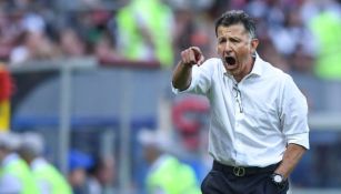 Juan Carlos Osorio dirigiendo a la Selección Mexicana