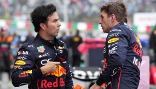 Pérez y Verstappen en un GP de la F1