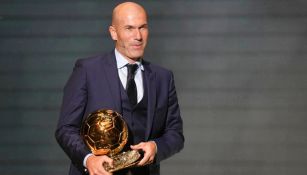 Zinedine Zidane, cerca de volver a los banquillos