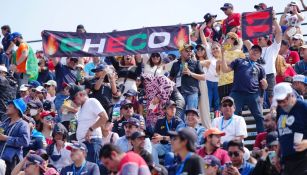 Checo Pérez: Afición modificó 'Cielito Lindo' para apoyar al mexicano en el GP de nuestro país