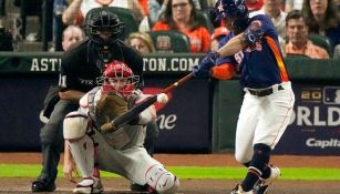 Debuta mexicano en el día inaugural con Astros de Houston -  ContraRéplicaPuebla - Noticias