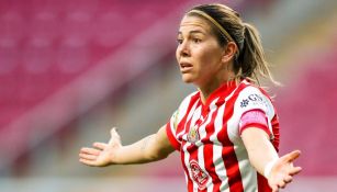 Alicia Cervantes con Chivas