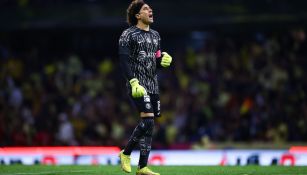 Memo Ochoa con el América