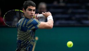 Carlos Alcaraz en un partido de tenis