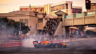 Checo Pérez fue ovacionado en Showrun de Las Vegas