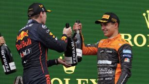 Norris y Verstappen compartiendo podio