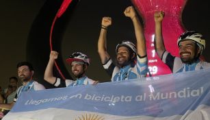 Aficionados argentinos recorrieron 10 mil kilómetros en bici para apoyar a su selección 