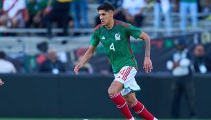 Edson Álvarez con el Tri