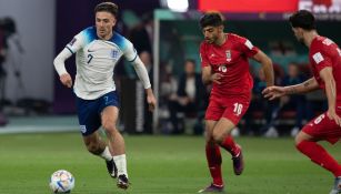 Jack Grealish conduce el balón ante Irán